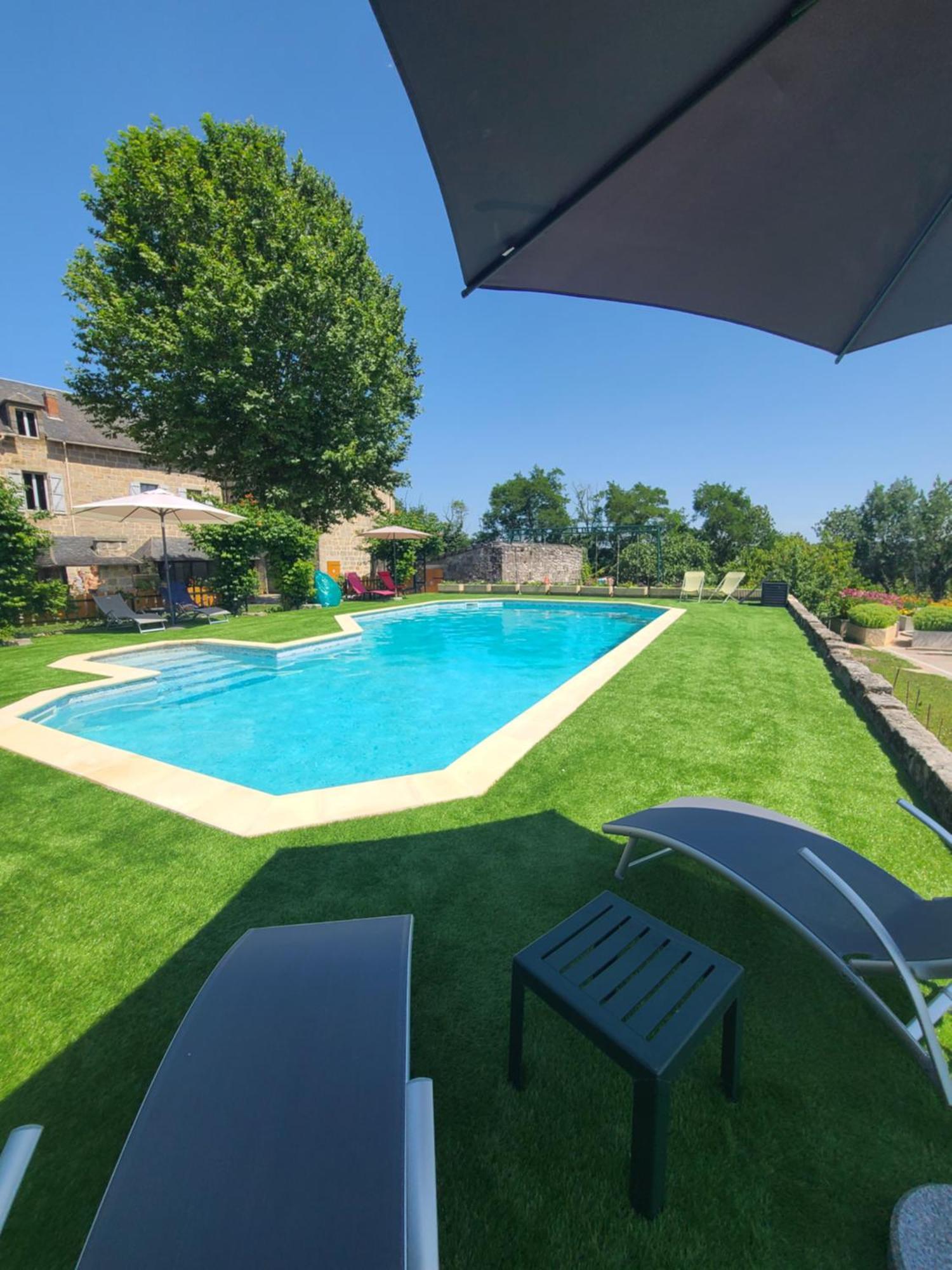 Les Dependances Du Chateau Noailles  Ngoại thất bức ảnh